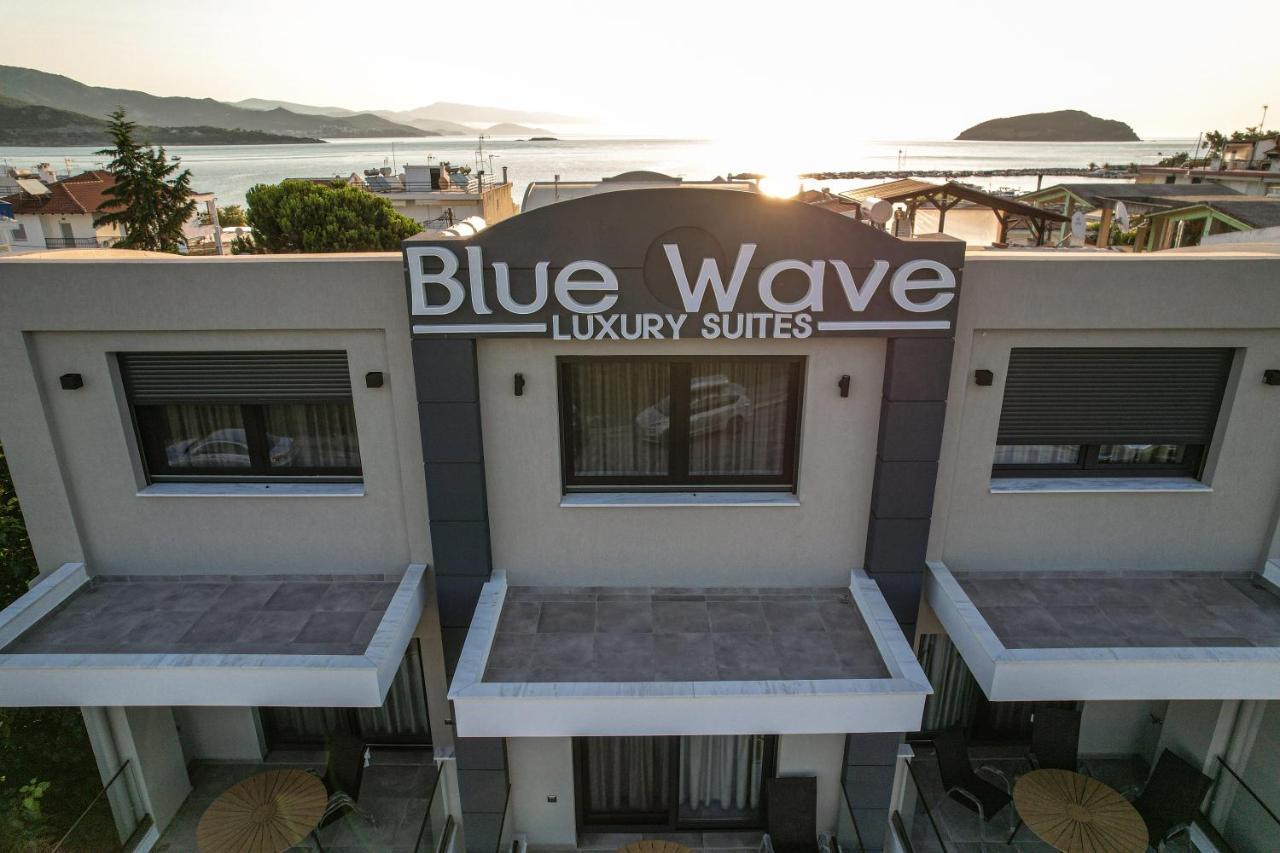 Blue Wave Luxury Suites Nea Iraklitsa Exterior foto