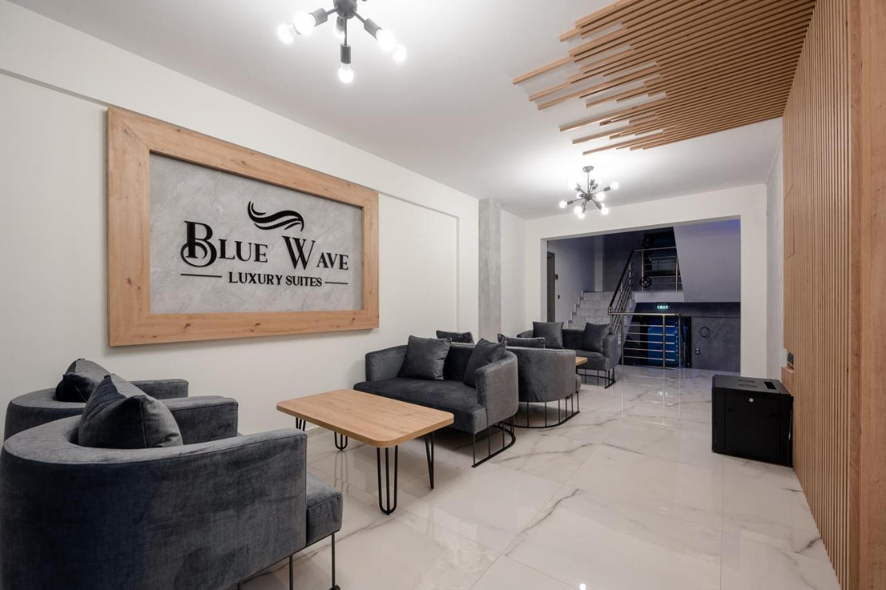 Blue Wave Luxury Suites Nea Iraklitsa Exterior foto