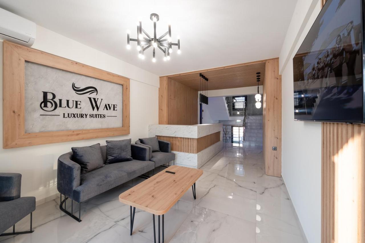 Blue Wave Luxury Suites Nea Iraklitsa Exterior foto