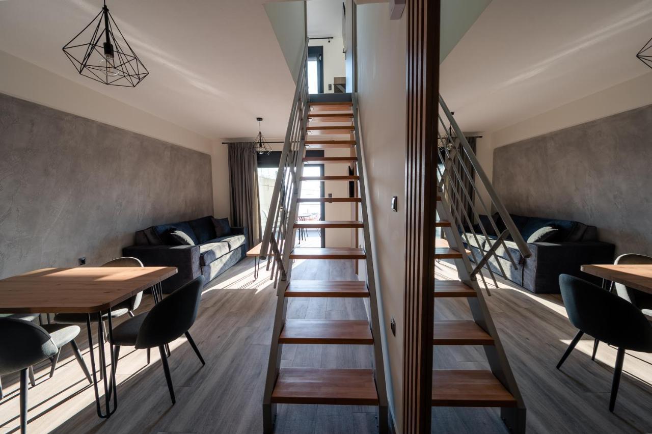 Blue Wave Luxury Suites Nea Iraklitsa Exterior foto