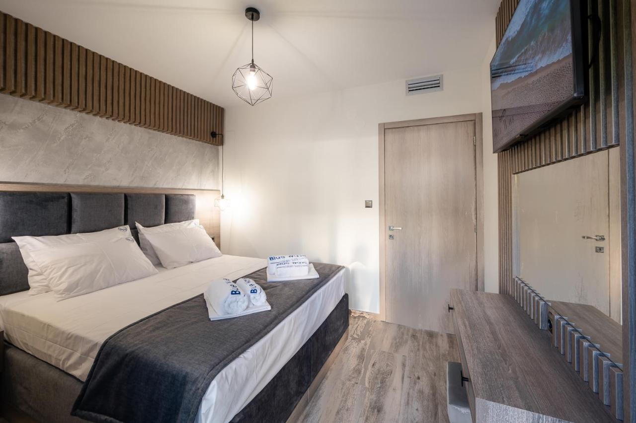 Blue Wave Luxury Suites Nea Iraklitsa Exterior foto