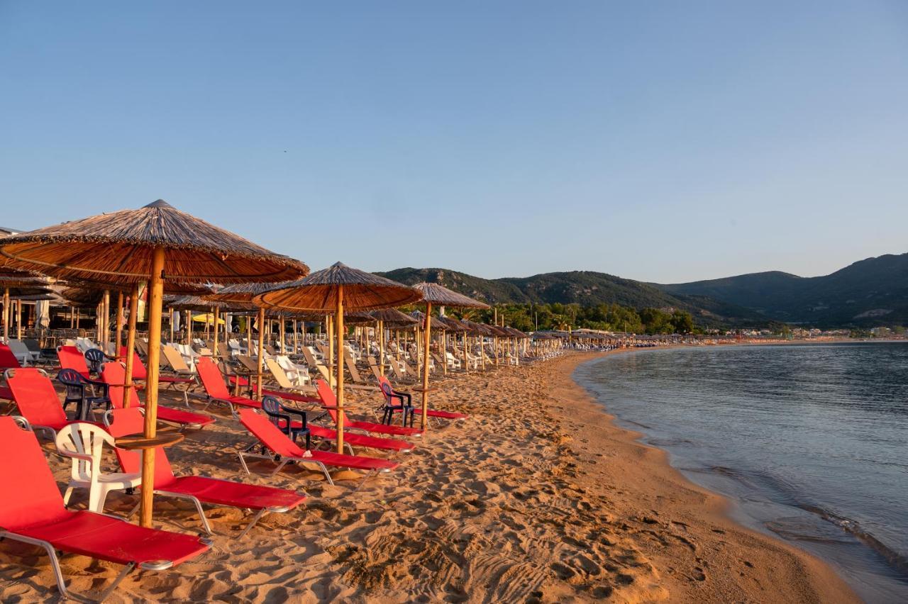 Blue Wave Luxury Suites Nea Iraklitsa Exterior foto