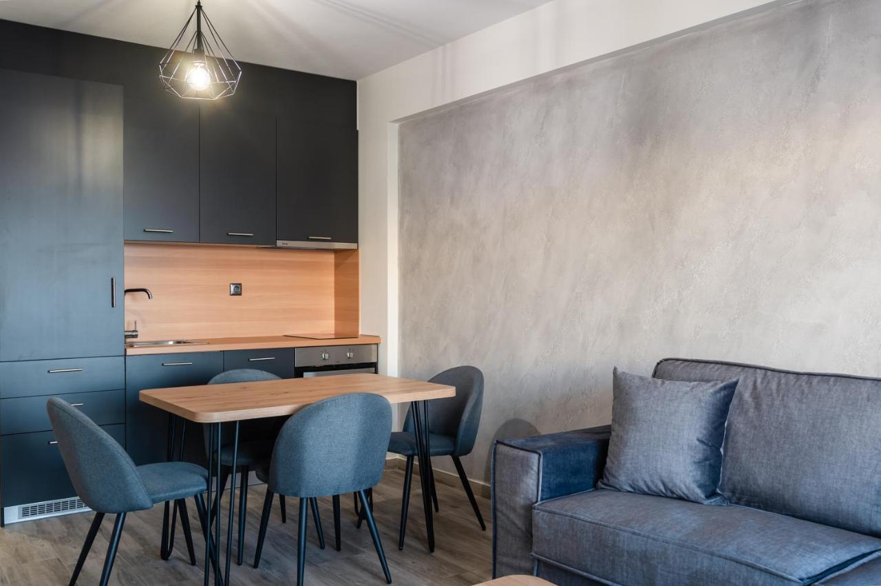 Blue Wave Luxury Suites Nea Iraklitsa Exterior foto